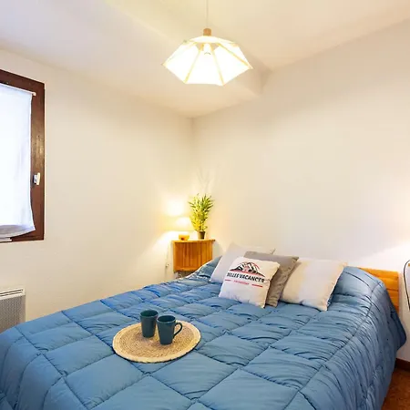 Appartement T3 Fonctionnel Avec Terrasse Et Parking, - Fr-1-296-539 *
